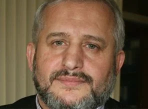 AK Partili vekil: Kız-erkek çocuklarının okulları ayrılsın