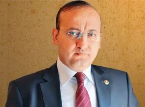 Akdoğan: AK Parti kendini siper etti