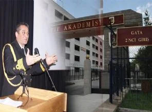 Albay yırtdışına kaçarken yakalandı