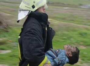 Alevlerin arasına dalıp Yusuf'u kurtardı