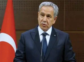 Arınç: Başkanlık sistemi rafa kalktı