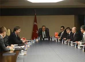 Arınç Freedom House heyetini kabul etti