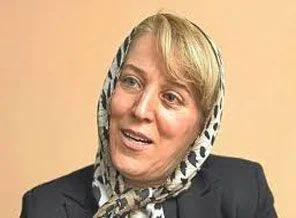 Ayşe Sucu: Başörtüsü farz değil
