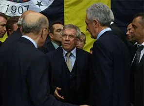 Aziz Yıldırım'a tazminat davası