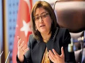 Bakan Şahin'den başörtüsü itirafı