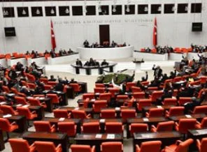 Başörtüsünden sonra bir yasak daha tarih oluyor