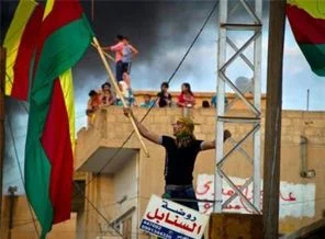 BDP'den Kadıköy'de 'Diren Rojava İstanbul Seninle' mitingi