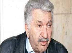 "Beynimi çalarlar" şüphesi duymuş!