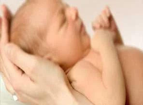 Bıçaklayıp fotoğrafını askerdeki babasına göndermiş