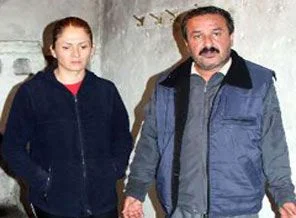 Çaresiz evlat yardım bekliyor