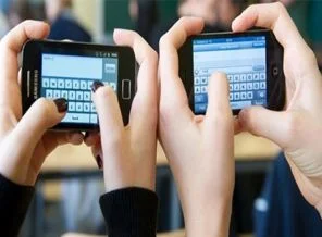 Cep telefonları kanseri mi tetikliyor?