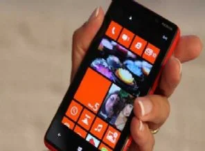 Cep telefonu devi resmen satıldı