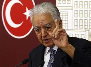 CHP: Başbakan Barzani'nin ayağına gitti