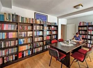 Çürümeye bırakılmış kitaplar