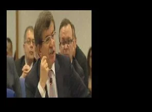 Davutoğlu bu söze çıldırdı, yumruğunu masaya vurdu