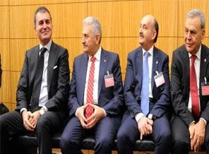 Egemen Bağış bu kareyle ne demek istedi?