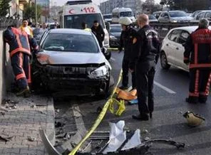 Ehliyetsiz sürücünün çarptığı genç öldü