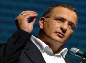 Ekrem Dumanlı'dan olay tweete eleştiri