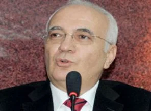 Elitaş: Kadın vekiller pantolonla gelirse...