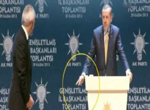 Erdoğan, adayları tanıtırken manidar bir işaret yaptı