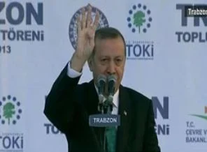 Erdoğan'dan Mısır'a Rabia işareti ile cevap