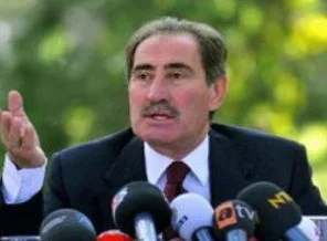 Ertuğrul Günay'dan öğrenci evi açıklaması