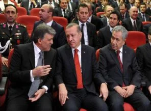 Gül'den Erdoğan ve Arınç'a: Bu resim ve fotoğraflar...
