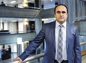 'Gül'ün başbakanlığı için istifa etmekten şeref duyarım'