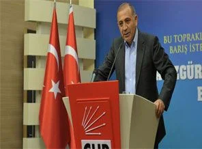 Gürsel Tekin: İlçeyi kabul etmem