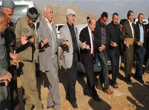 Irak sınırında davul zurnalı eylem