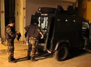 İstanbul'da şafak operasyonu