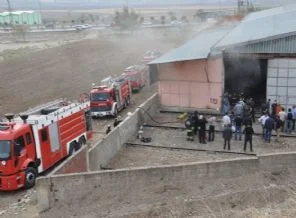Kahramanmaraş'ta bir fabrikada yangın çıktı