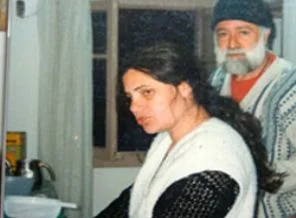 Kayınpederiyle evlendi