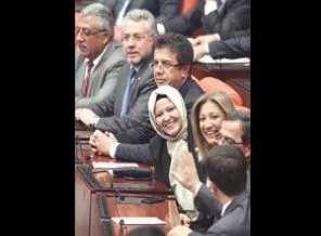 Meclis bu kez kendini aştı