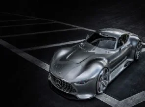 Mercedes bombayı patlattı(Foto Galeri)