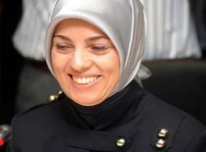Merve Kavakçı: Diyanet kapatılmalı