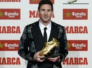 Messi bu kez ceketi ile dünya gündeminde