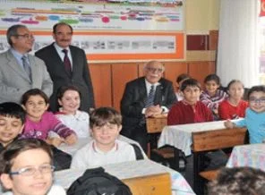 Milli Eğitim Bakanı: Hep marş olmaz Halkalı Şeker'i söyleyin