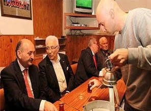 Müezzinoğlu'ndan Yunanistan'a azınlık çıkışı