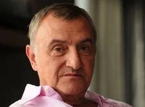 Mustafa Alabora: Sanatçılara ulan demeyin