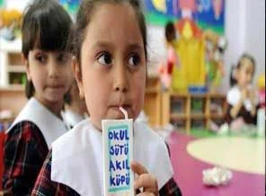 Okul sütünde en düşük teklif verildi