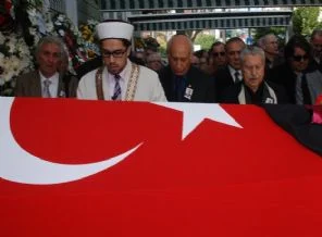 Prof. Dr. Sabuncu son yolculuğuna uğurlandı