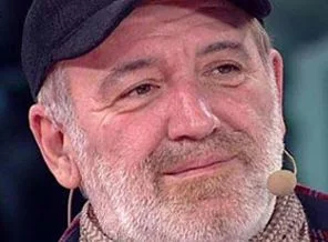 Savaş Ay'ın cenazesinde olay!