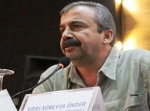 Sırrı Süreyya'nın çekilmesi için üç şart var...