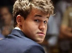 Yeni dünya satranç şampiyonu Carlsen