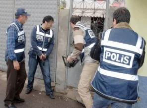 Yetiştirme yurduna fuhuş baskını!
