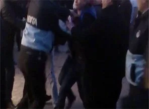 Zabıtalardan seyyar satıcılara dayak iddiası