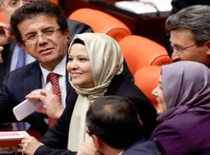 2013 başörtüsünün Meclis'e dönüş yılı oldu