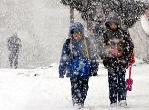 4 ilimizde okullar tatil edildi