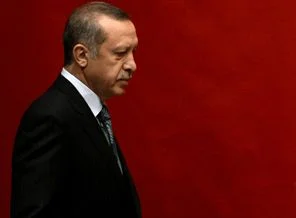 AK Parti kurucusu: Bütün bakanların istifaları Tayyip Bey'in cebinde